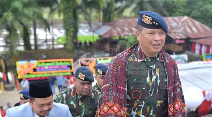 Personil Satuan Brimob Polda Sumut Laksanakan Napak Tilas, dan Upacara Peringatan Hari Juang Palagan Huraba Mobrig Sumut Ke-75 Tahun 2024